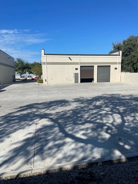 1710 W 10th St, Riviera Beach, FL for lease - Building C Back - Image 3 of 3